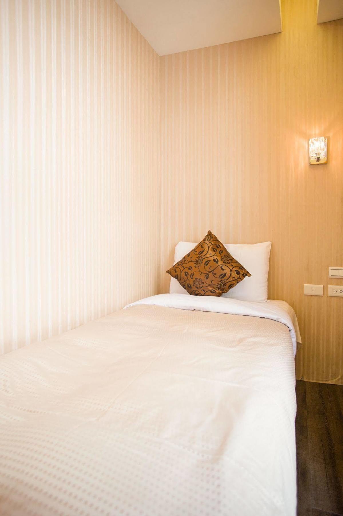 Lio Hotel - Ximending Taipei Exterior photo